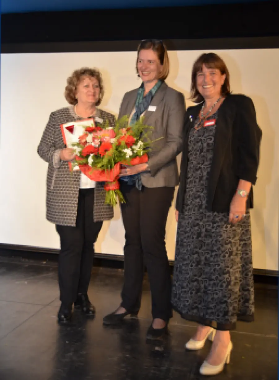 Praeventionspreis_Preisueberreichung_ess.png